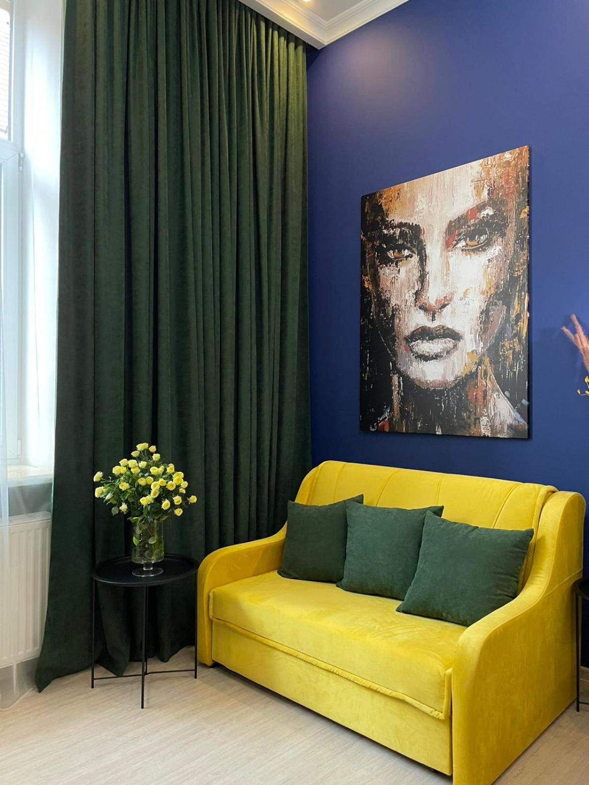 Royal Apartment On Slovatskogo 8 Lviv Luaran gambar